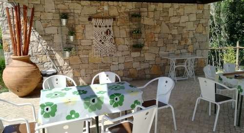 vakantie portugal met kinderen glamping shared terrace